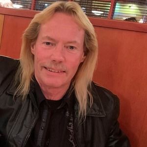 Meet your Posher, Steve